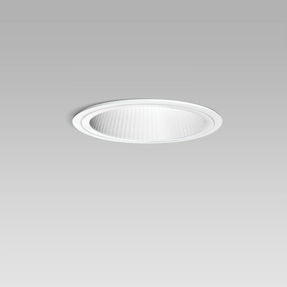 Apparecchio da incasso a soffitto per l'illuminazione di interni, dal design elegante e dalla minima profondità di incasso, con riflettore bianco e LED professional